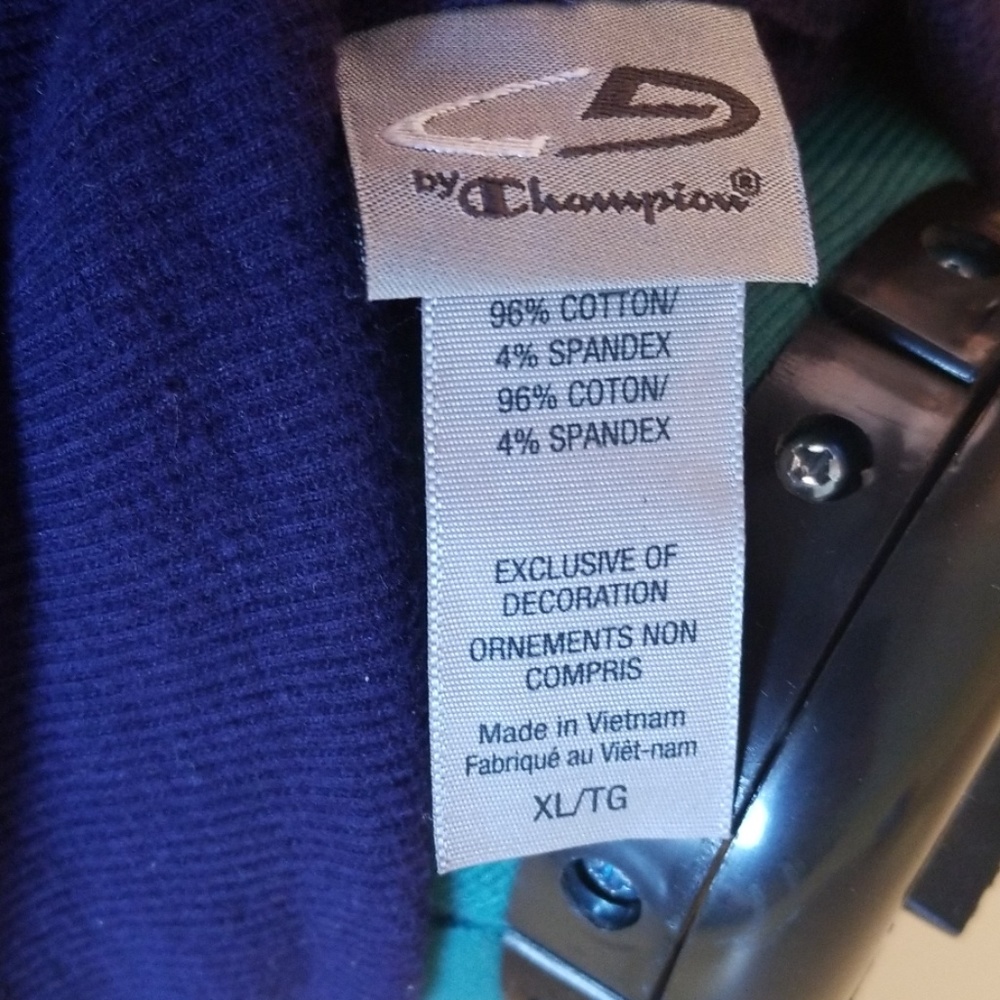 Active Wear Sweater - Picture 4 of 4
